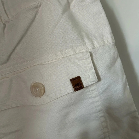 Roots White Cotton/Linen Shorts - Picture 3 of 4